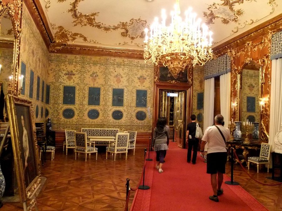 Интерьер дворца Шенбрунн